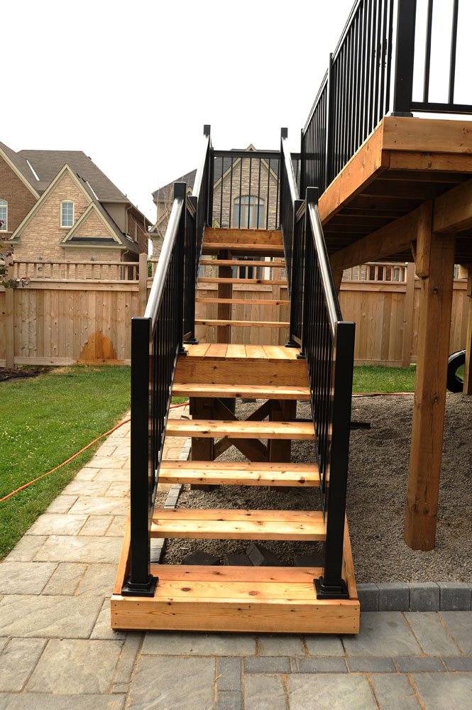 Cedar high deck and Half-round Pergola