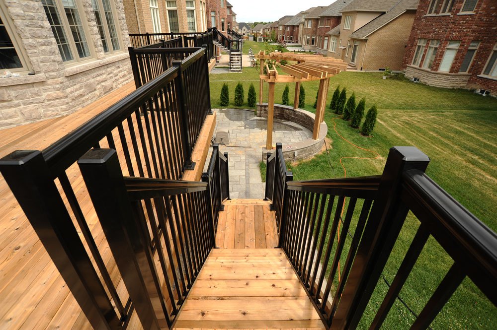 Cedar high deck and Half-round Pergola