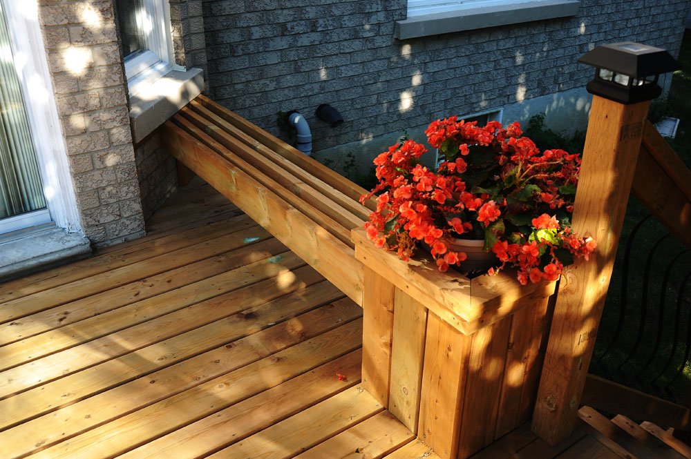 Mediun height Deck with flower bows